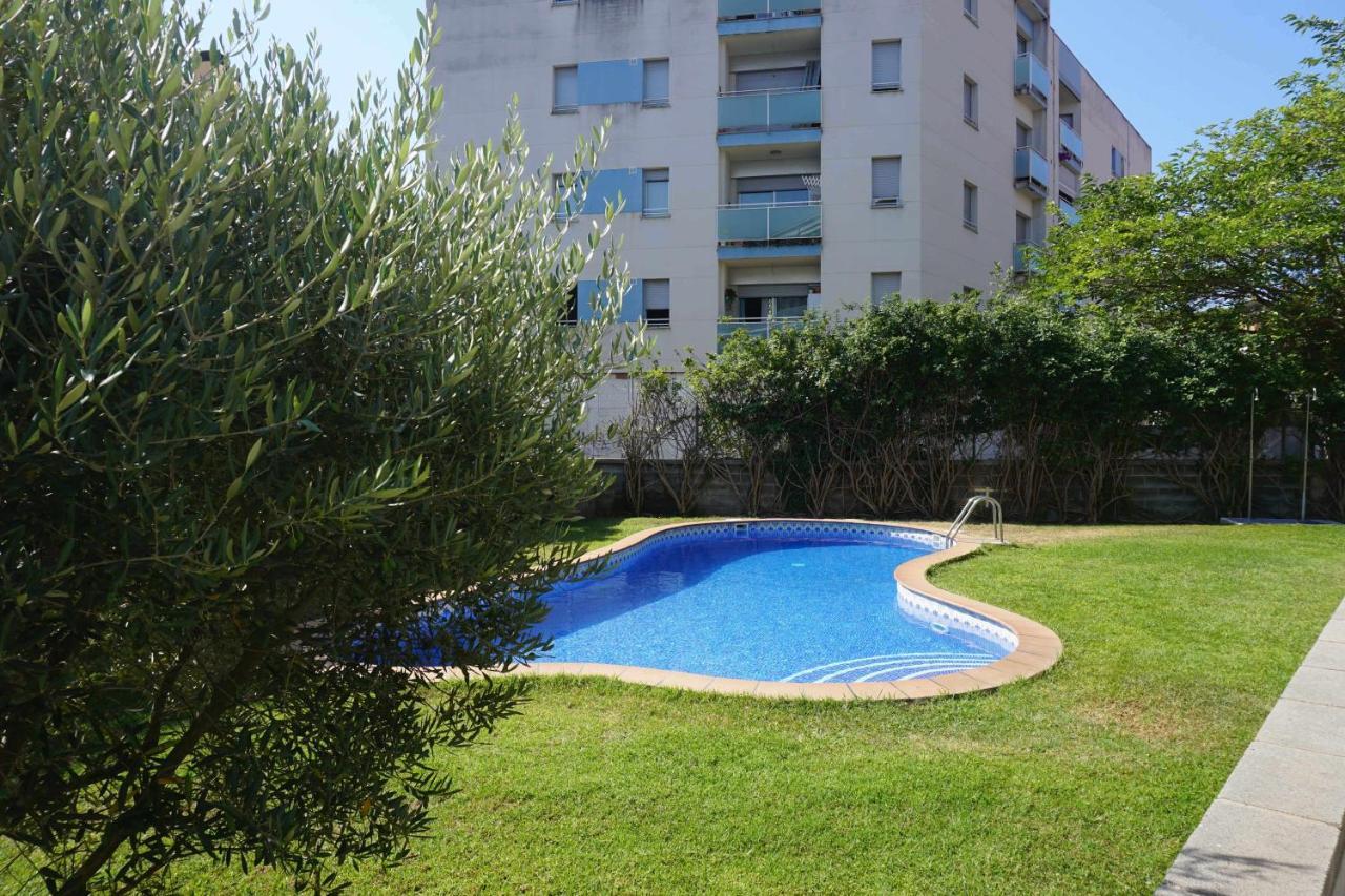 Solarium Con Terraza A 5 Minutos De La Playa Apartman Girona Kültér fotó