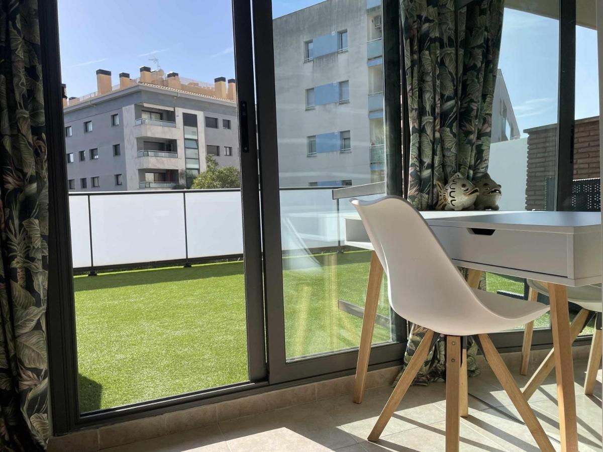 Solarium Con Terraza A 5 Minutos De La Playa Apartman Girona Kültér fotó