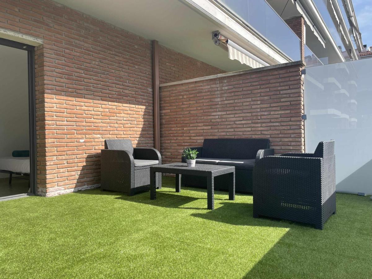 Solarium Con Terraza A 5 Minutos De La Playa Apartman Girona Kültér fotó