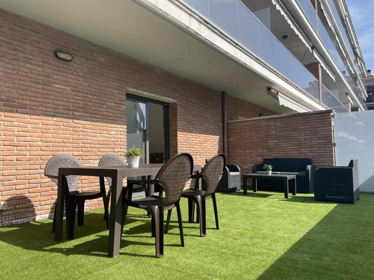 Solarium Con Terraza A 5 Minutos De La Playa Apartman Girona Kültér fotó